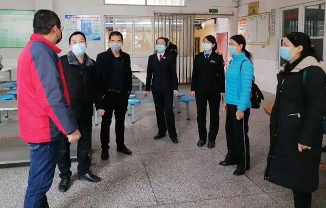 b体育官网入口：学校部分复课延平检察联合开展食品安全公益诉讼专项监督