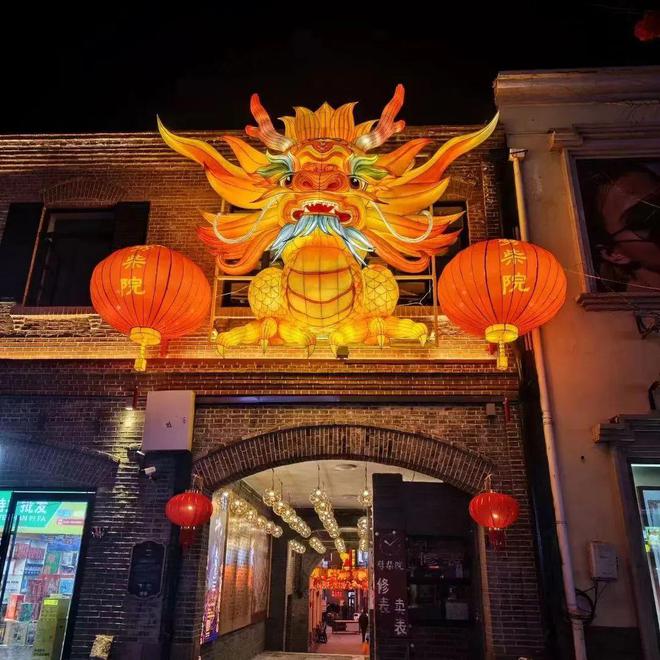 b体育：在青岛过大年！吃喝玩乐购就去这些地方→