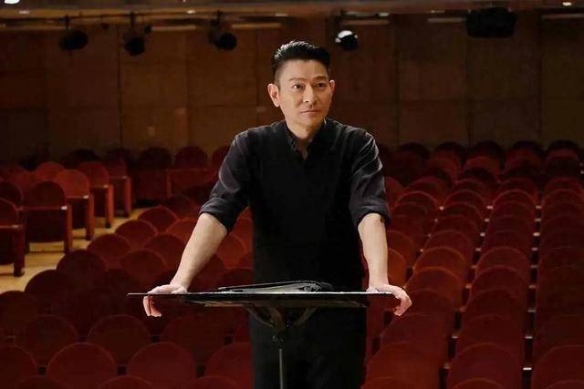 b体育官网入口：刘德华晒一日三餐网友惊叹其健康生活方式