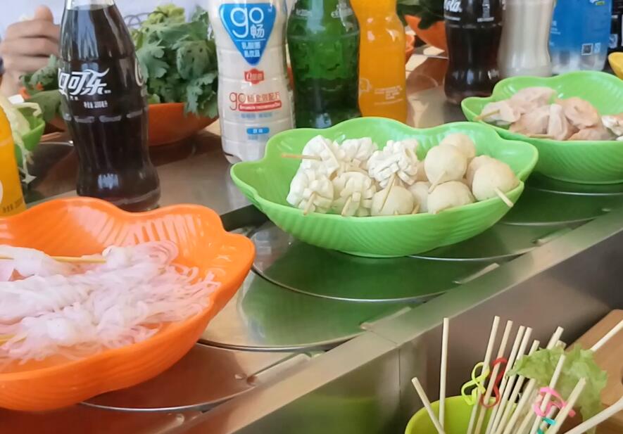 b体育：为什么旋转火锅会这么火