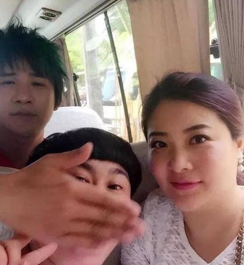 b体育：欧弟自毁田源下跪高天鹤作弊连汪涵也被骂：“还我血汗钱”(图20)